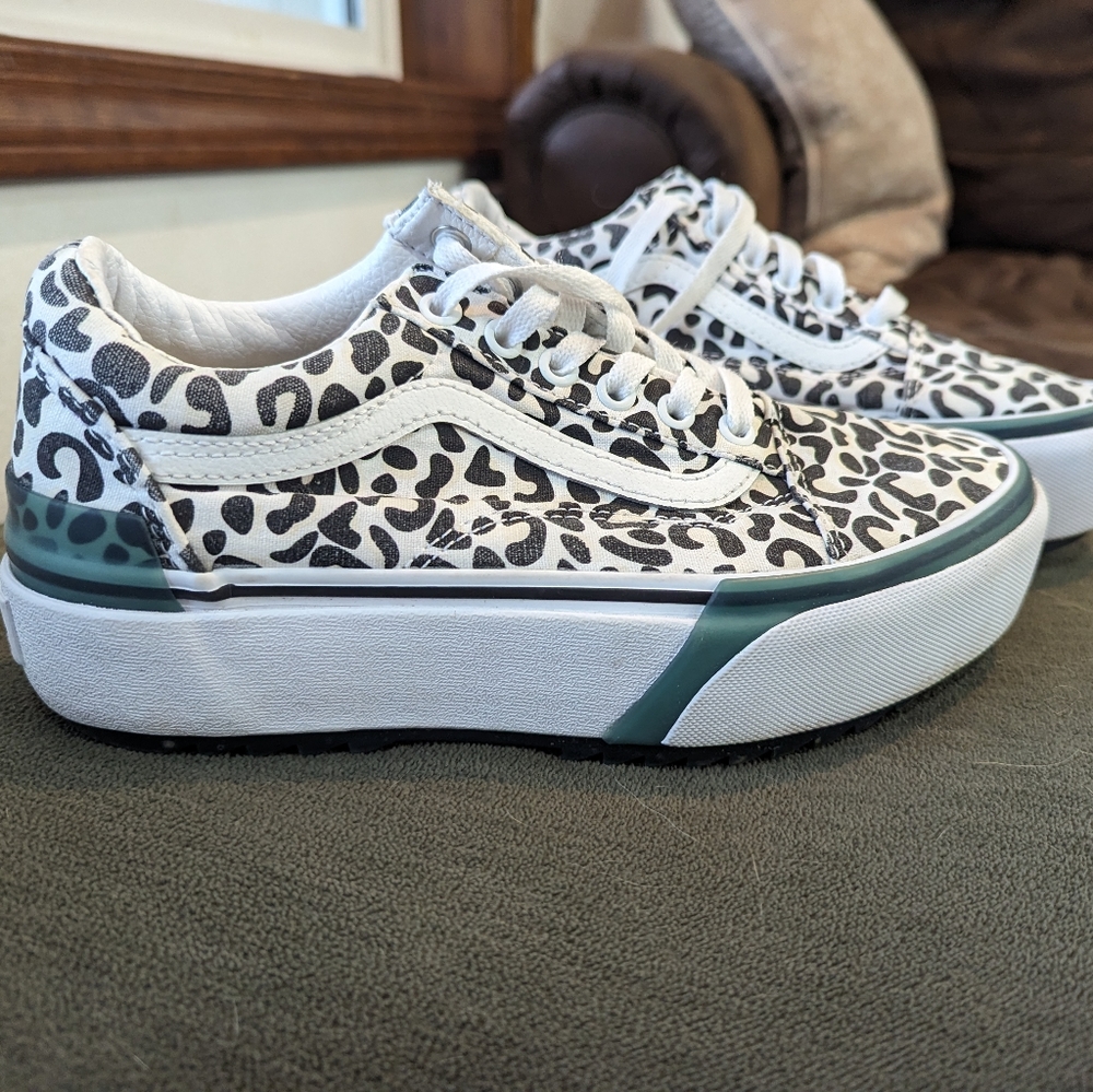 Vans Leopard Platform shoes size 7